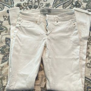 Abercrombie & Fitch super skinny white jeans. Size 0R